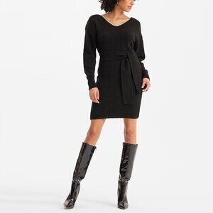 Express Womens Medium Ribbed V-Neck Long Sleeve Belted Sweater Dress Black NWT